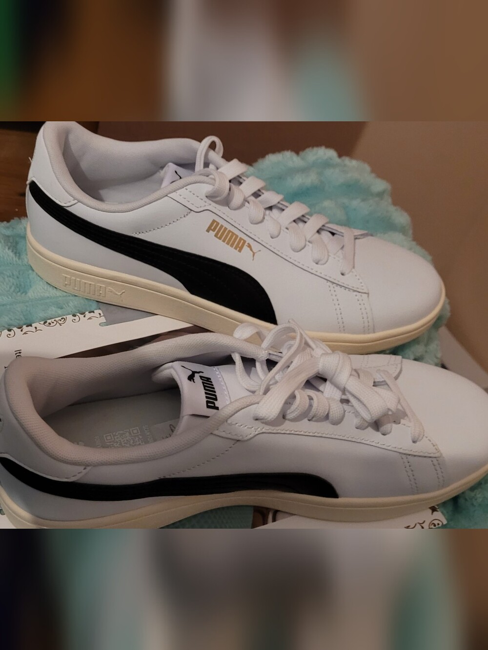 Puma Smash 3.0 White Sneakers with Black Formstripe and Gold Logo